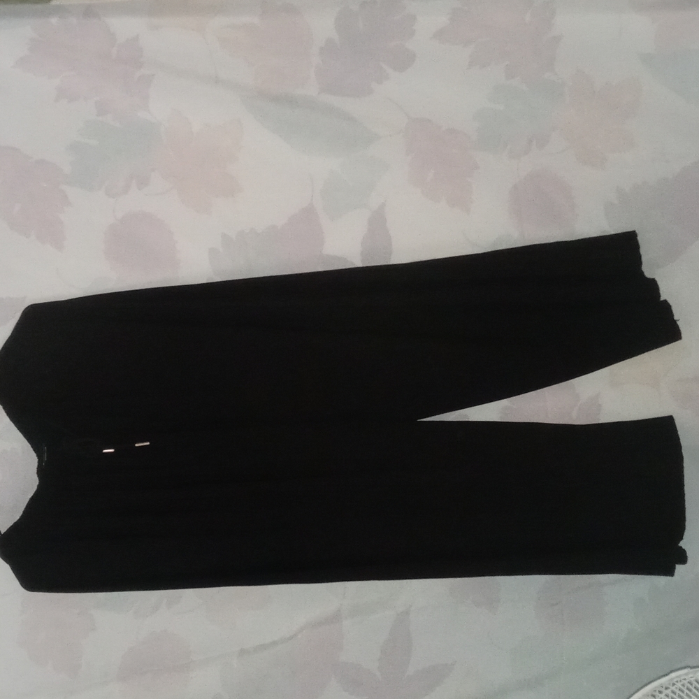 Black flow ruffle pants